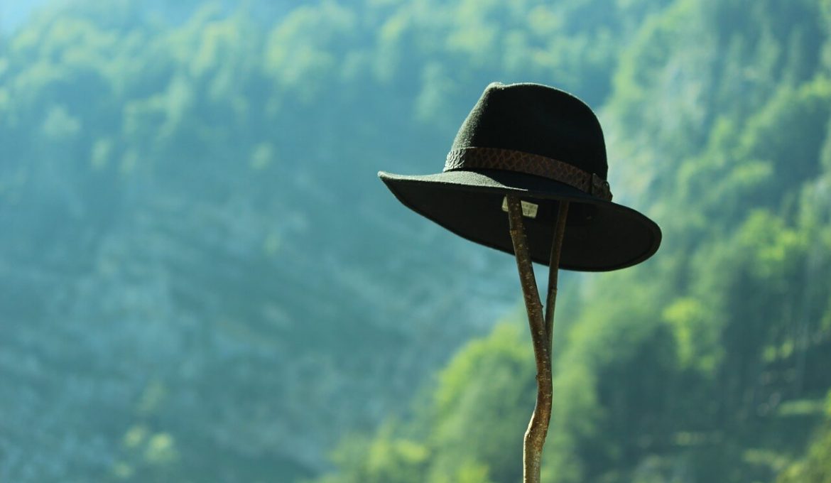 Hiking Hat