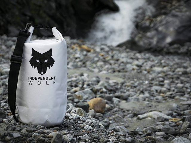Independent Wolf dry bag and nature